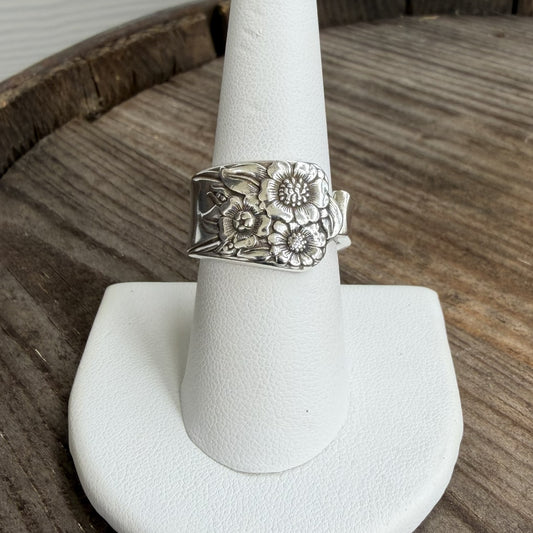 Spoon Ring | April