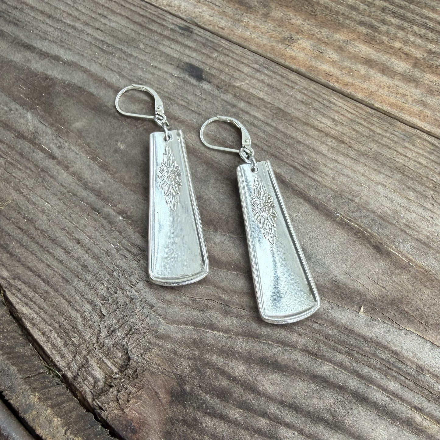 Spoon Earrings | Camelia