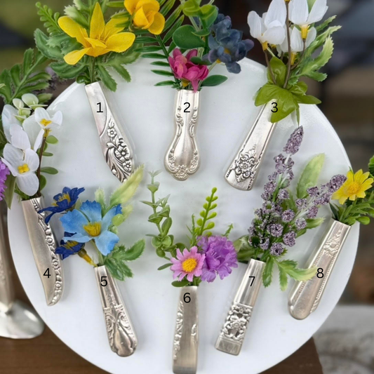 Bud Vase | Magnetic